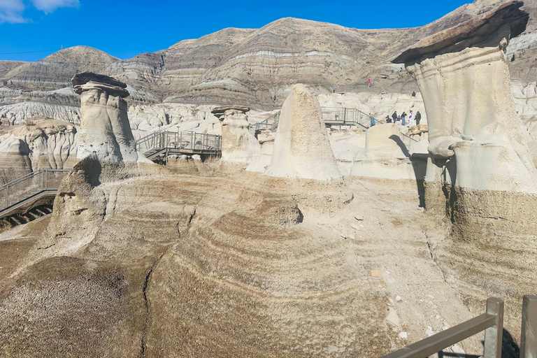Badlands Tour: Drumheller with Museum, Hoodoos & Dinosaurs Booking Option for Summer 2026