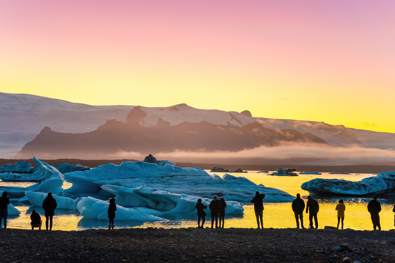 From Reykjavík: Diamond Beach, Glacier Lagoon & Boat Tour Free pick up from Bus Stop #12 with BOAT ride