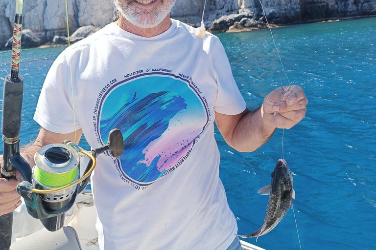 Rhodos: 4 uur durende privéboottocht met visuitrustingRhodes: Privéboottocht van 4 uur om te vissen, inclusief uitrusting