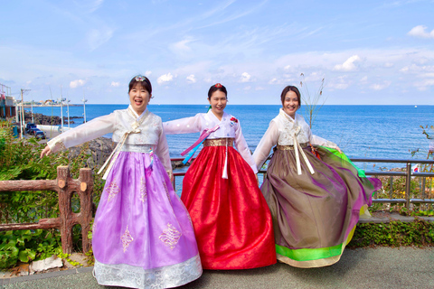 Jeju: Premium Hanbok Experience with Styling & Photo Zone 2 Hours Rental