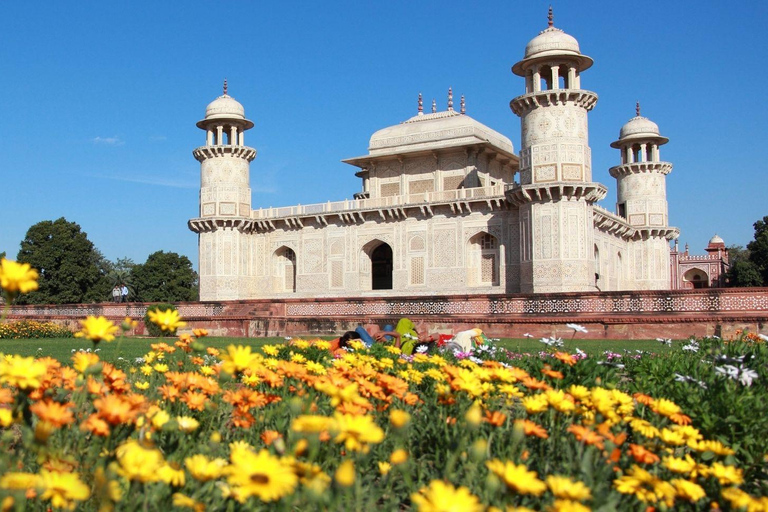 From Delhi: Same Day Taj Mahal Tour by Car