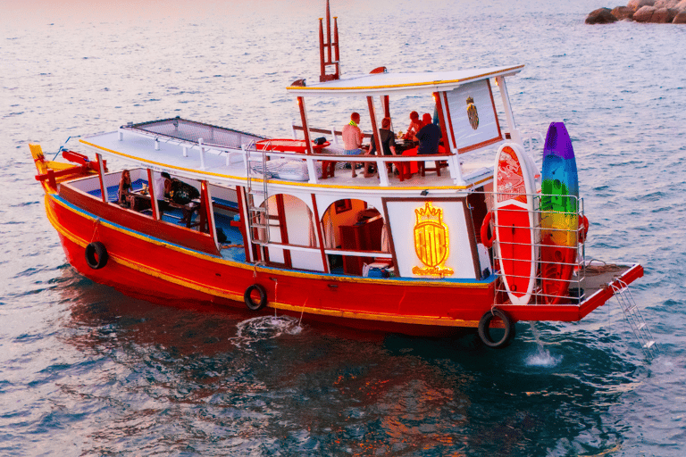Ko Tao: Vintage Boat-Small Group Snorkeling Day Trip w/Meals