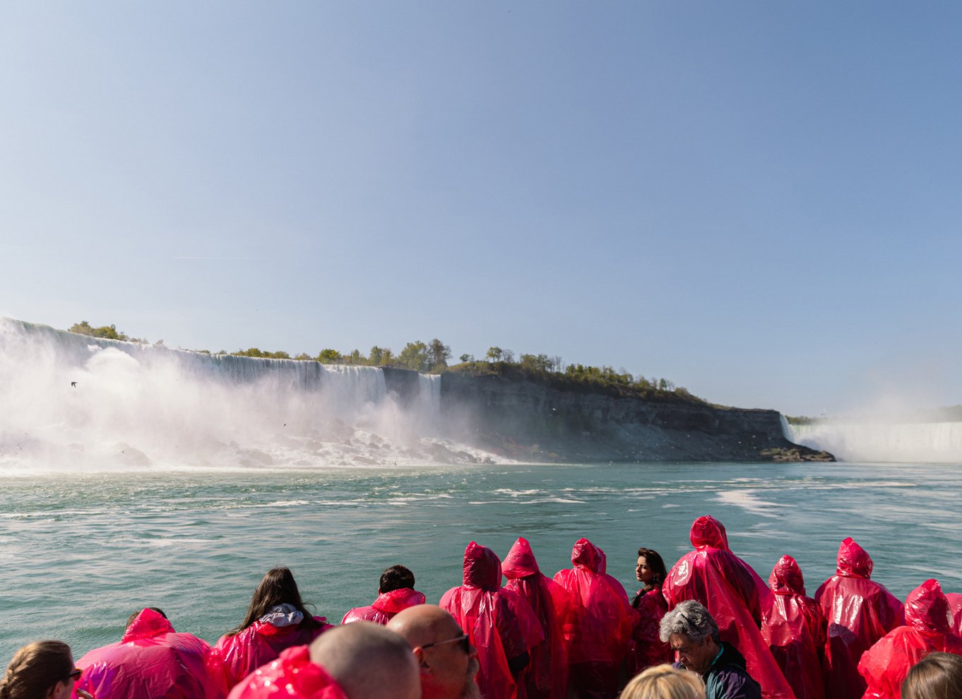 Niagara Falls: Bådtur og rejse bag vandfaldene