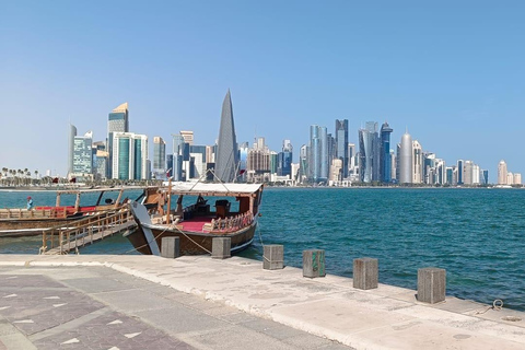 Tour pelos destaques de Doha com guia de turismo que fala alemãoTour pelos pontos turísticos de Doha com guia de turismo que fala alemão