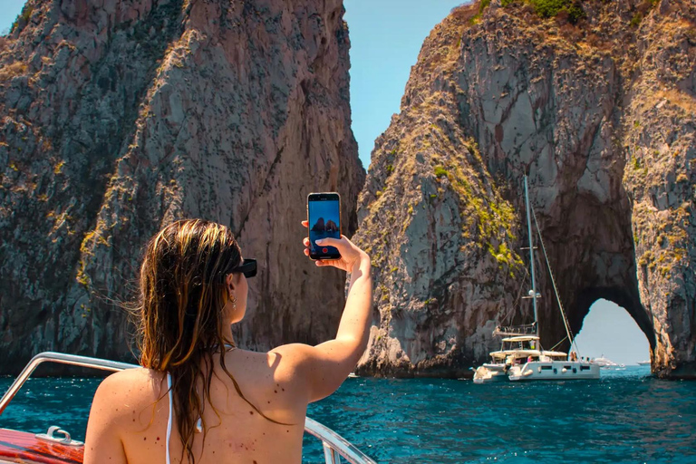 From Positano: Full-Day Boat Tour to Capri Small group tour from Positano