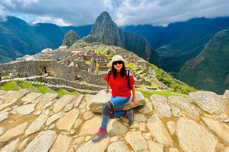Machu Picchu: Guided Tour from Cusco, Circuit 2 Cusco: Andean Wedding and Excursion to the City of Cusco