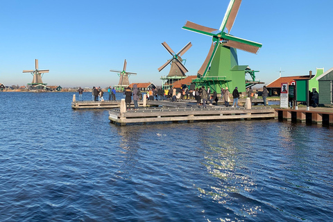 Amsterdam: Live-Guided Zaanse Schans & Cheese Tasting Tour Tour in Spanish