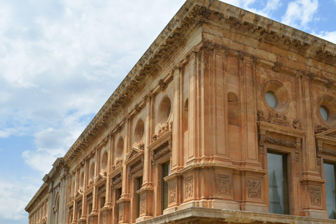 Granada: Alhambra, Generalife, and Alcazaba Tour