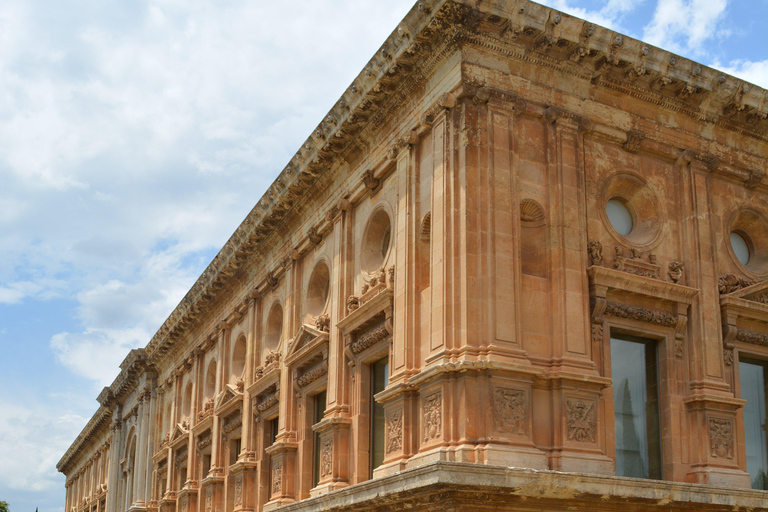 Granada: Alhambra, Generalife, and Alcazaba Tour