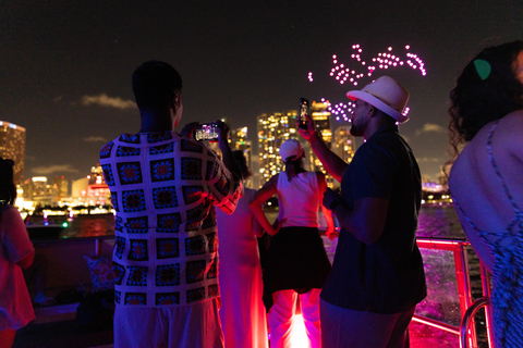 Miami: 4th of July Fireworks Cruise on Biscayne Bay