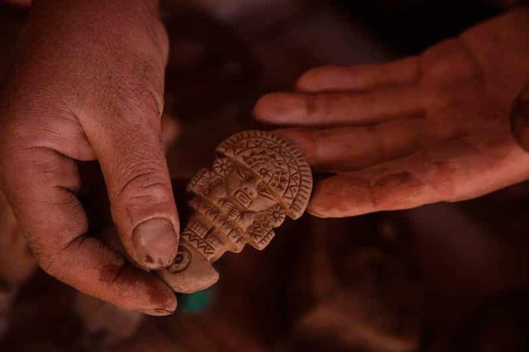 From Cusco: Handicraft Creativity Workshop all day.