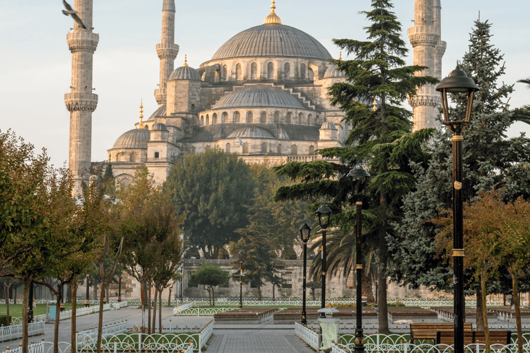 Istanbul Discovery: 3 Nights Hotel Stay & Private Tour Istanbul 3-Night Private Tour & Bosphorus Dinner Cruise