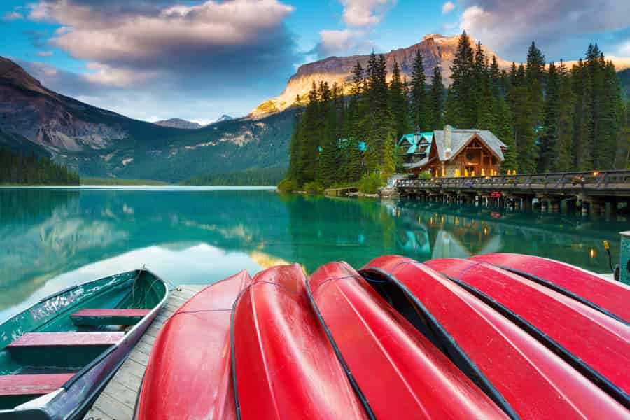 Banff: Lake Louise, Emerald, Moraine Lake und Johnston Canyon. Foto: GetYourGuide Banff: Lake Louise, Emerald, Moraine Lake und Johnston Canyon. Foto: GetYourGuide