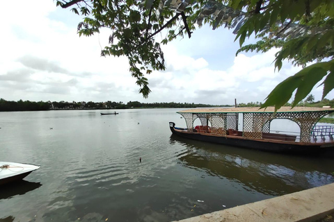 Kochi : Visite en tuk-tuk avec prise en charge du bateau de croisière