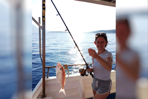Chania: Angelausflug mit Frühstück und SchwimmenChania: Fischerbootfahrt mit Frühstück und Bademöglichkeit