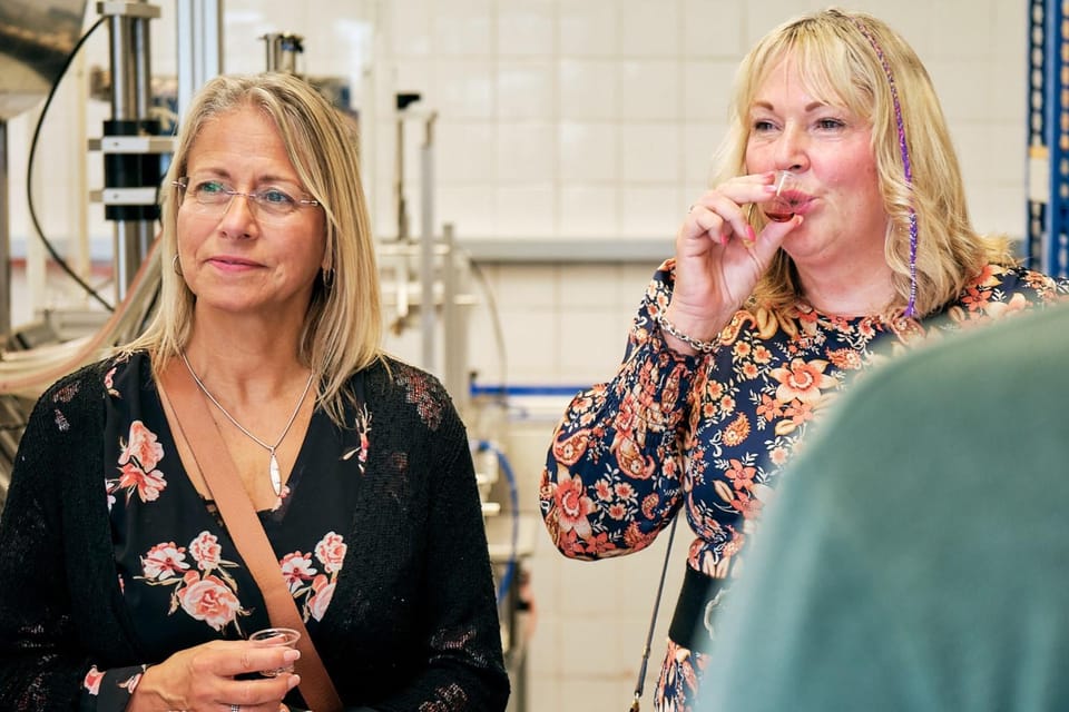 Bristol 6 O'clock Gin Distillery Tour, Thornbury GetYourGuide