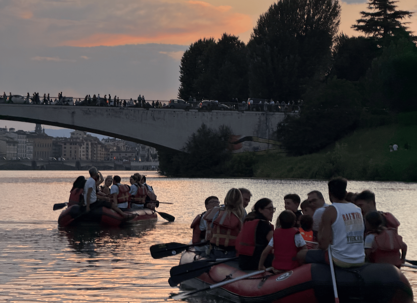 Firenze: Panoramisk raftingtur med Pontevecchio og byens seværdigheder