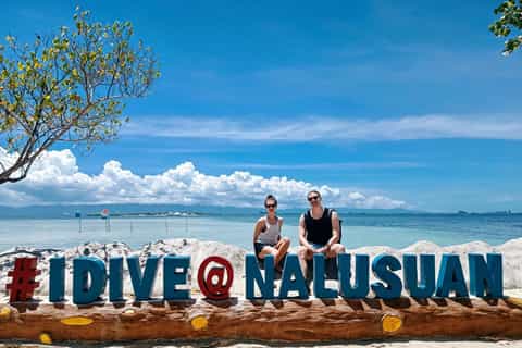 Cebu: Mactan Island Hopping Boat Tour with Lunch - Image 3