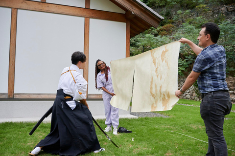 Osaka: Tour privato di spada - Allenati da un gran maestro