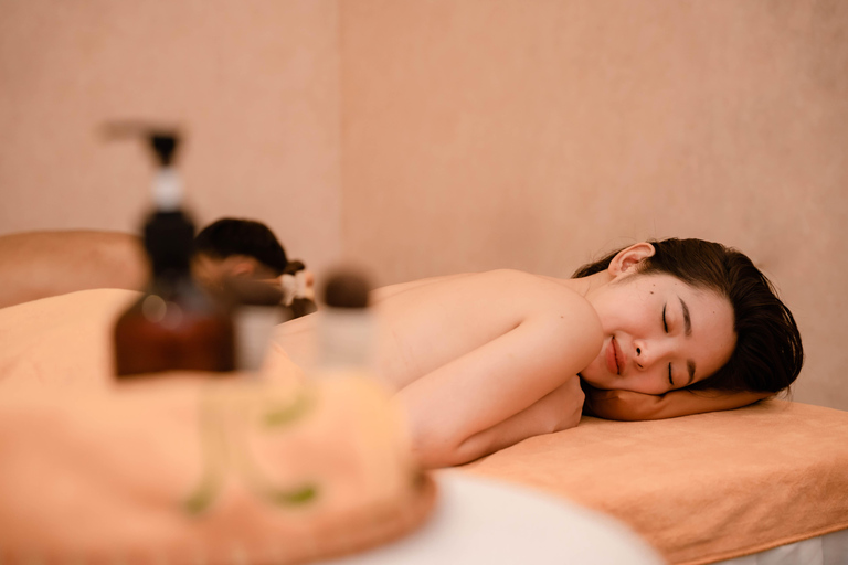 Da Nang: 60 minuten Kruidenmassage (GRATIS PICK-UP voor 2pax+)60 min Kruidenmassage