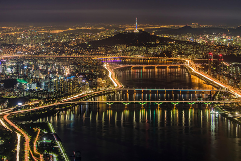 Seoul: Moon Balloon,NightLife, Han River & Banpo Bridge Tour Seoul: Moon Balloon, Han River & Banpo Bridge Private Tour