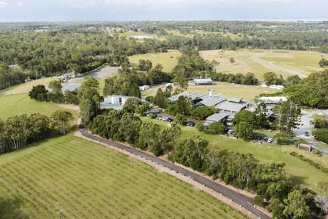 Brisbane: 2.5 Hour Luxury Helicopter & Wine Tour Experience