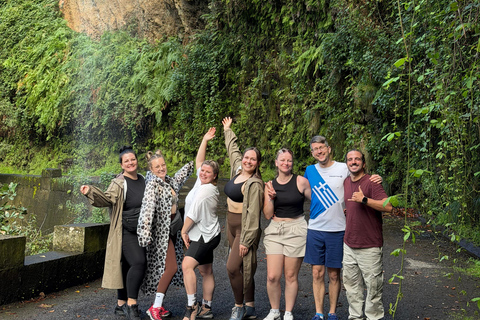 West Jeep tour Madeira: Fanal, Seixal beach, Vulcaninc Pools
