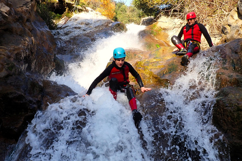 Sierra de las Nieves: Zarzalones Canyoning For Rappel Lovers From Yunquera: Private Canyoning Tour to Zarzalones Canyon