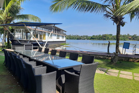 Bolgoda: Water Sports, Lunch, and Pool Day with Transfers Small Groups - 4 Pax and Above
