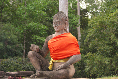 Siem Reap: Angkor Wat‑deutschgeführte Touren Siem Reap: Angkor Wat, Ta Prohm, & Angkor Thom Tour-Car