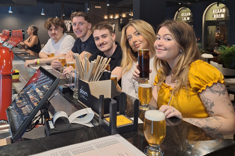 Gdańsk 2025: Bar Tour with Karaoke and Welcome Shots