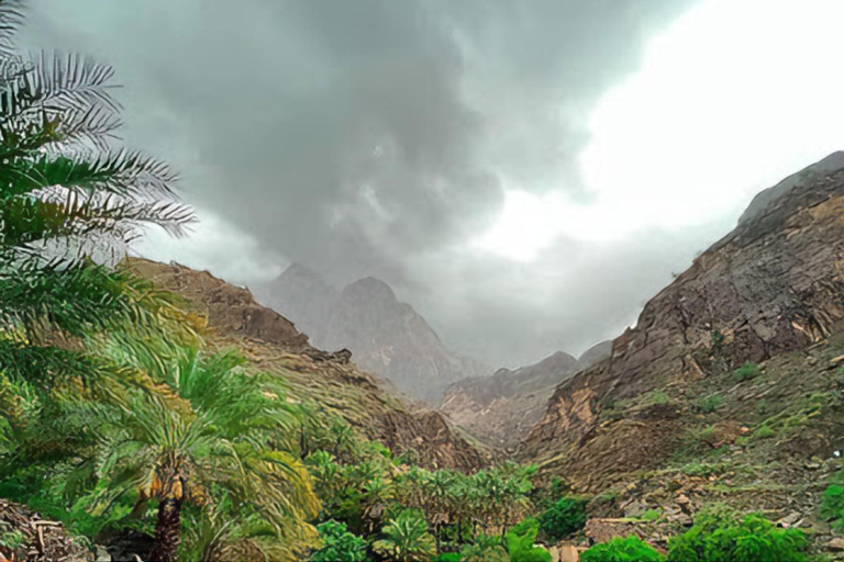 Wadi Sahtan - &quot;Mandoos - The Chest of Oman&quot; - 8 godzin