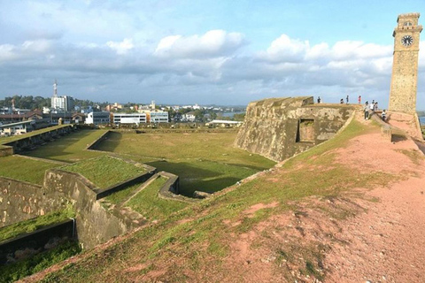 ️ Smooth Ride: Colombo Airport to South Coast Highlights ✨