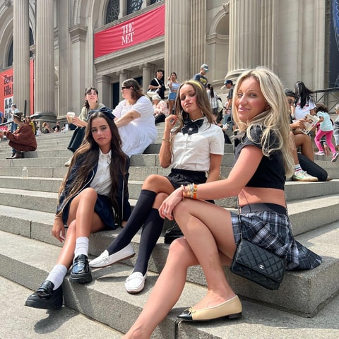 Best of NYC: Top-Rated Gossip Girl TV Locations Pedicab Tour