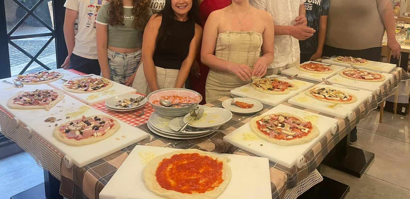 Rom: Pizza- & Tiramisu-Kurs mit Wein so viel du magst