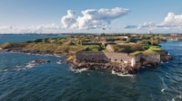 Suomenlinna, Guided Walking Tour with an Authorized Guide - Housity