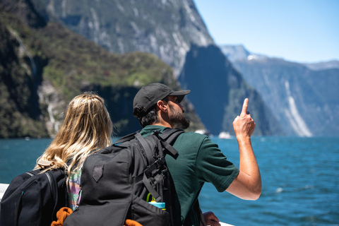 Queenstown: Milford Sound Premium Tour with Cruise Milford Sound Premium Tour with Cruise including lunch