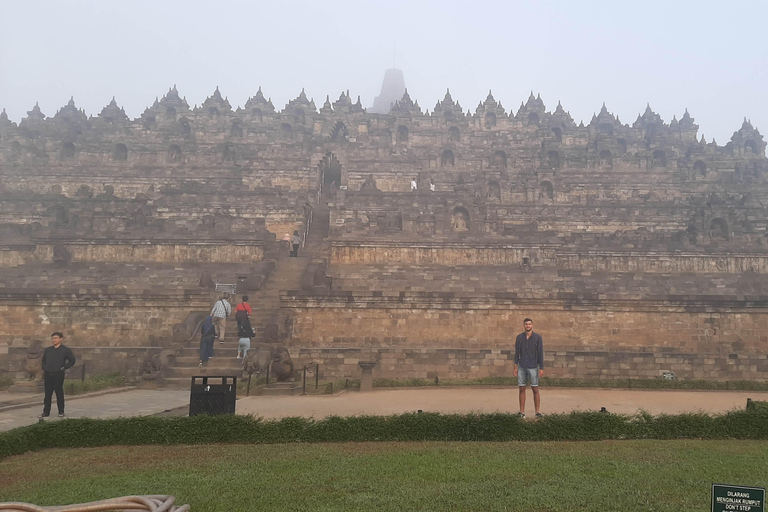 From Yogyakarta: Borobudur Temple and Merapi Jeep Tour