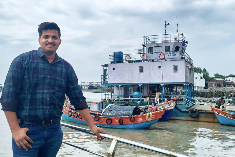 From Kolkata: Gangasagar Pilgrimage Day Tour with Ferry Ride