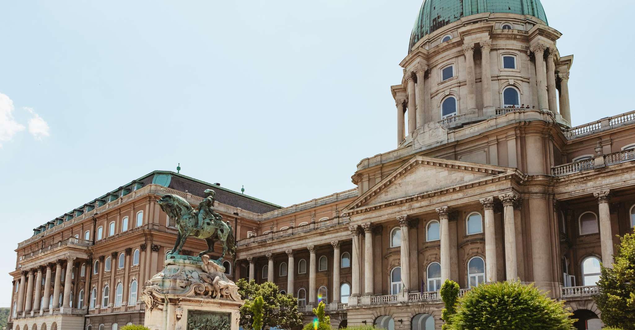 Budapest: Historic Buda Castle Walking Tour photo 13