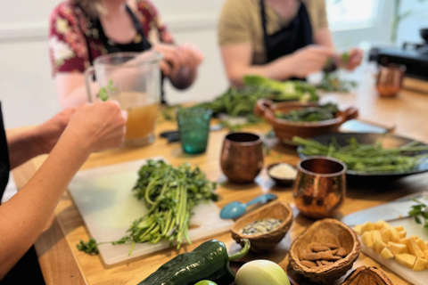 Mexico City: Salsa and Tortilla-Making Class with Drinks Rooftop artist's studio class