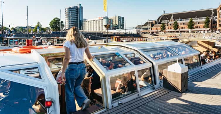 Amsterdam: Heated Canal Cruise Including Audioguide photo 3
