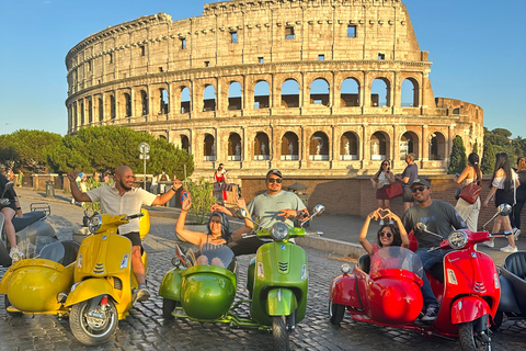 Roma: Visita en Vespa Sidecar con servicio de recogida del hotel