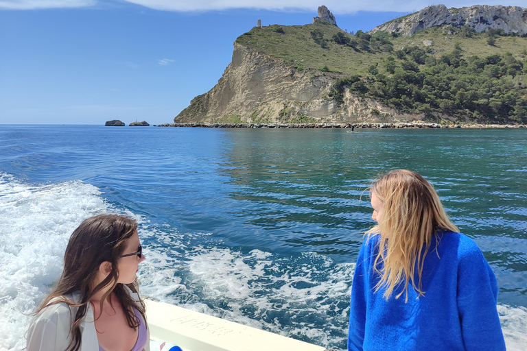 Cagliari: Devil’s Saddle Boat Tour with 4 Stops and Prosecco Cagliari: Sunset Boatour,Last Dive at Devil's Saddle eDrinks