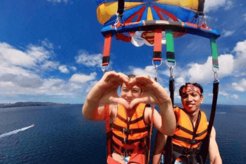 Boracay: 15 minuters äventyr med parasailing