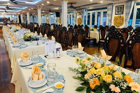 Ho Chi Minh: Water Puppet Show and Dinner Cruise (Max 11) Dinner on Cruise ONLY (With Guide, Pick-up & Drop-off)