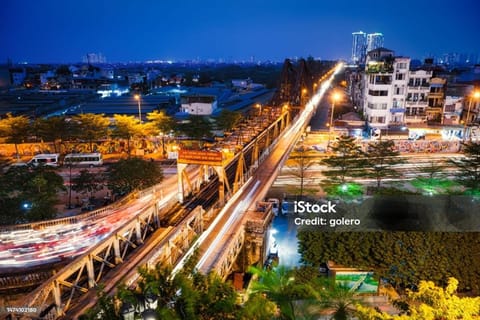 Hanoi: Long Bien Bridge Walking Tour with Local Guide - Image 2