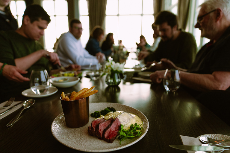 A Taste of Bergen Food Tour with Fløibanen Funicular