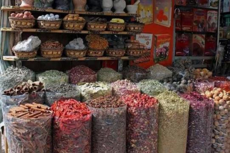 Kochi: Private Fort, Mosque & Temple with Flower Market