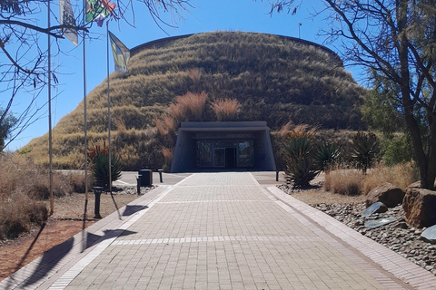Johannesburg: Cradle of Humankind &amp; Sterkfontein Caves TourJohannesburg: Tour naar de bakermat van de mensheid en de Sterkfontein-grotten